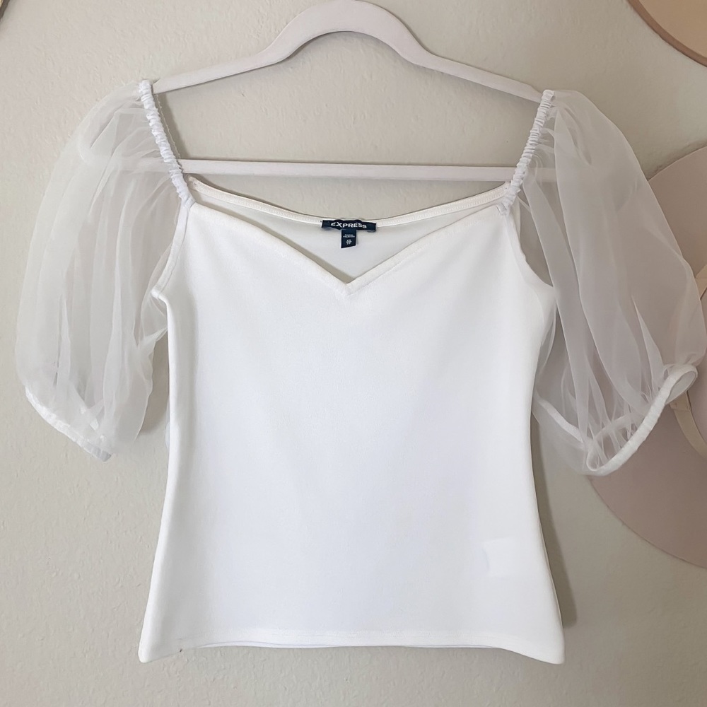 Express Puff Sleeve Top